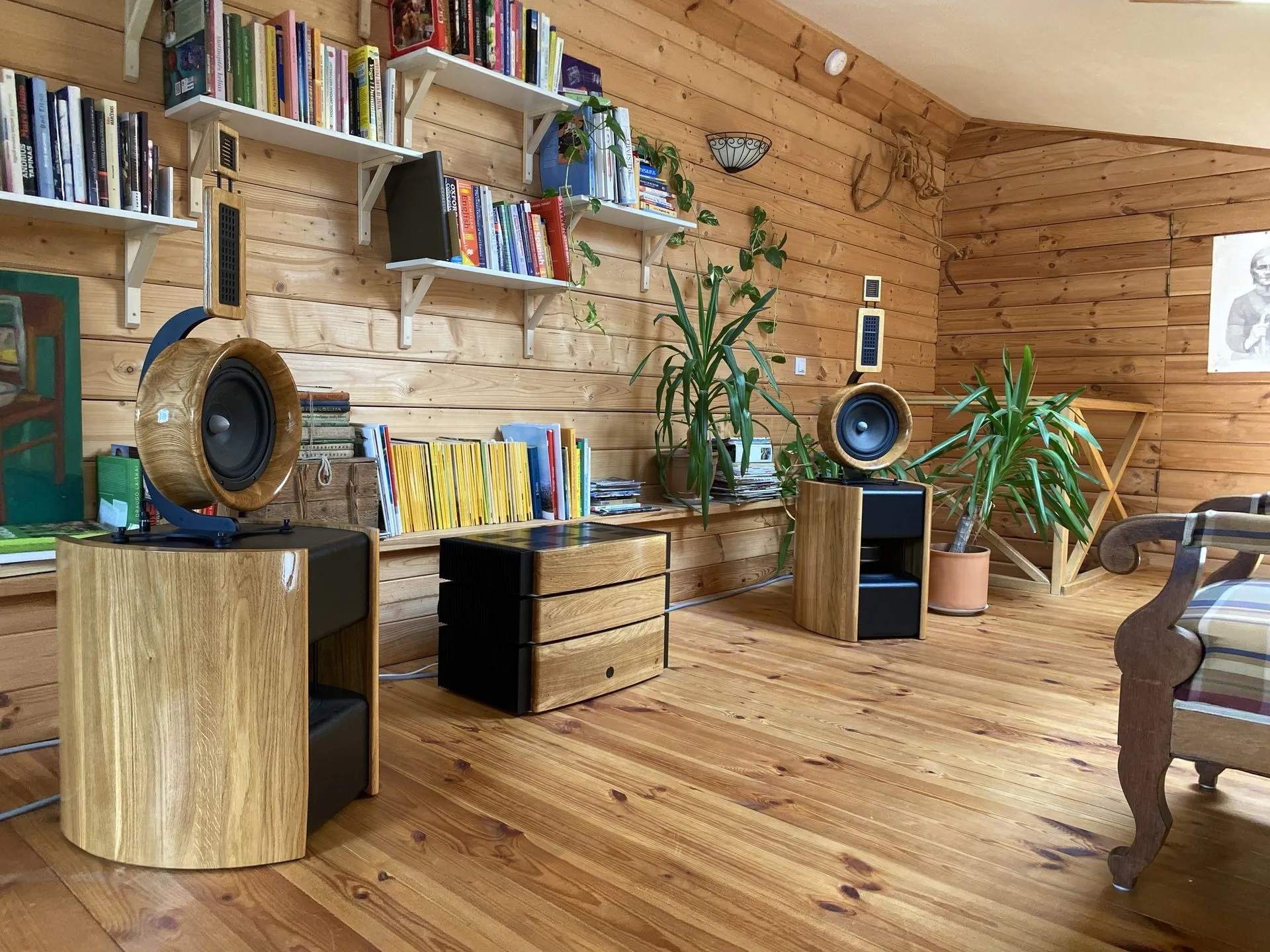 Baffless open-baffle speakers
